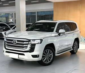 <span class=keywords><strong>Toyota</strong></span> LC300 SUV 3.3T Diesel 4x4 d'occasion <span class=keywords><strong>2022</strong></span>, 18 000 km, conduite à gauche, édition Moyen-Orient, prêt à être expédié, vente en gros, offre très demandée - Product Image 2
