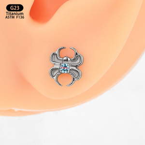 Boucles d'oreilles piercing en titane G23 F136 avec zircon étoile, bijoux géométriques tendance, accessoire cadeau - Product Image 3