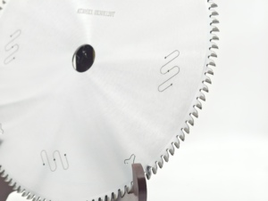 3.0mm 두께와 120 이빨을 가진 맞춤형 OEM 산업용 305mm 다이아몬드 톱날 - Product Image 4