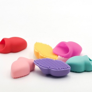 Brosse à doigts en silicone portable pour le nettoyage du visage, brosse nasale douce manuelle pour le nettoyage des pores, outil de soin de la peau - Product Image 2