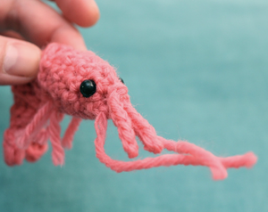 Handmade Crochet tôm tôm đồ chơi thông qua 100% sợi bông Amigurumi động vật biển cho bán buôn - Product Image 2