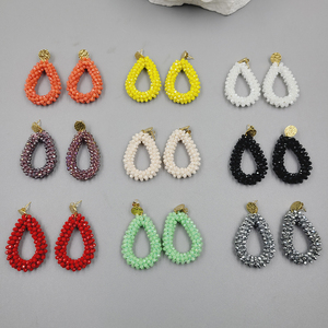 Pendientes de gota de agua con cuentas facetadas para mujer, Pendientes colgantes de cristal con tachuelas de acero inoxidable bohemio para mujer - Product Image 3