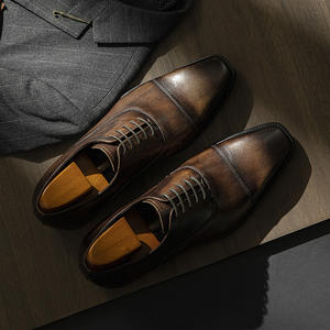 Chaussures habillées en cuir Oxford de luxe 2025 de haute qualité à bout carré, légères et respirantes pour hommes, idéales pour le bureau et les mariages, chaussures plates - Product Image 4