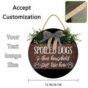 Divertente Insegna Decorativa Rotonda in Legno 'Qui Vivono i Cani Pregiati e i Loro Servitori' Stile Rustico per Arredamento Casa - Product Image 2