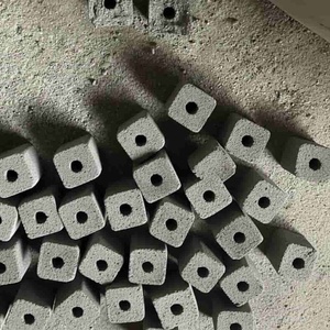 Carbón de Aserrín Cuadrado sin Humo y Bajo en Cenizas, en Caja de 10 kg, Ideal para Asados Familiares - Product Image 1