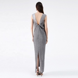 Nueva llegada Miyake plisado venta al por mayor 100% poliéster sólido adelgazamiento lentejuelas vestido de noche elegante vestido de tamaño libre - Product Image 5