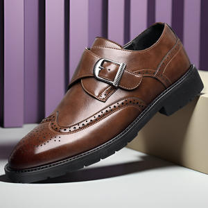 Nouveau 2025 chaussures en cuir décontractées avec bout pointu affaires hauteur augmentée chaussures pour hommes personnalisées pour la mode en gros disponible - Product Image 1