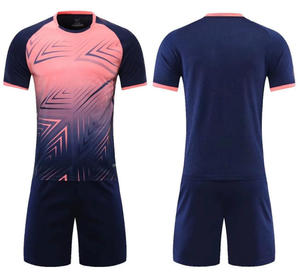 Seragam Jersey Sepak Bola Lengan Setengah O-Neck dengan Cetak Transfer Sublimasi 100% Poliester yang Dapat Bernapas, dengan Desain Tim Kustom untuk Semua Musim - Product Image 2