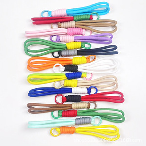 Llavero Colgante DIY de Estilo Minimalista, Llavero de Plástico con Cuerda Tejida a Mano, Colgante para Teléfono Portátil con Colores Contrastantes - Product Image 3