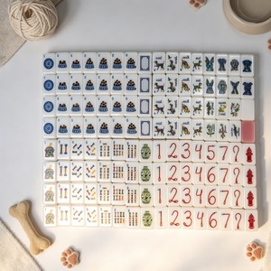 Tuiles de mahjong en acrylique rose et bleu, colorées, sculptées à la main et portables, vente directe d'usine - Product Image 3