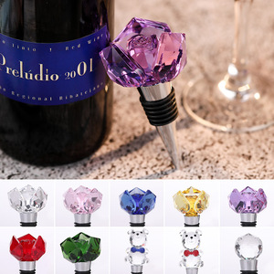 Bouchon de bouteille de vin en cristal, design ours rose, pour sceller les bouteilles de vin - Product Image 1