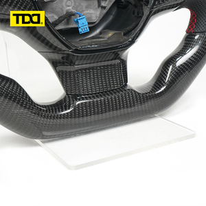 พวงมาลัยคาร์บอนไฟเบอร์แท้ TDD พร้อมไฟ LED สำหรับ Peugeot 308 - Product Image 5