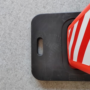 عرض خاص: من خلال لوحة تحذير عاكسة مرنة مع قاعدة مطاطية - Product Image 5