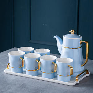 Ensemble de 6 tasses à café en céramique peintes à l'or de style européen haut de gamme avec plateau et poignée - Product Image 3