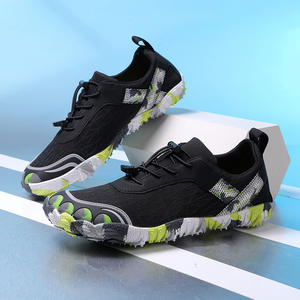 Chaussures d'eau en daim pour hommes et femmes, à enfiler, séchage rapide, tissu extensible + caoutchouc, baskets de sport d'extérieur, randonnée, plage, natation, surf - Product Image 4