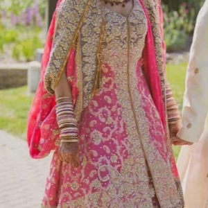 Veste longue élégante indienne/pakistanaise de mariée et robe Lehenga avec broderie Zardozi lourde pour mariage - Product Image 6