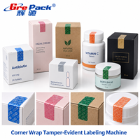 Machine d'étiquetage automatique de boîtes pour cartons de produits de soins personnels avec application d'étiquettes d'angle inviolables