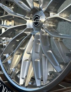 2-teiliges Geschmiedetes Rad mit Gebürsteter Silberoberfläche 5x112 5x114,3 5x120 5x108 17-26 Zoll für C E S Klasse GLC GLA CLS GLE - Product Image 4