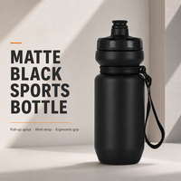 Bouteille d'eau de sport réutilisable de 600 ml pour la gym, sans BPA, en PP, avec logo et couleur personnalisés