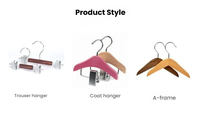 Porte-vêtements en bois massif pour animaux de compagnie, support de rangement pour vêtements de chats et chiens mignons, organisation des vêtements pour animaux