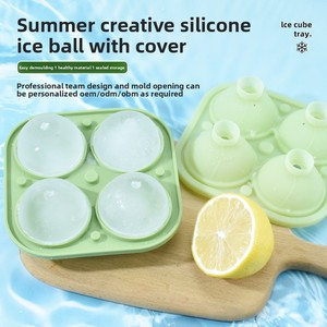 Moule à glaçons sphériques en silicone à 4 cavités avec couvercle pour whisky, cocktails et bourbon – Vente en gros, démoulage facile - Product Image 2