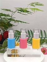 Botol Pompa Lotion Kaca Bening Mini Persegi 30ml Harga Pabrik, Botol Perawatan Kulit Kosong Portabel untuk Perjalanan dengan Tutup Persegi Multi Warna