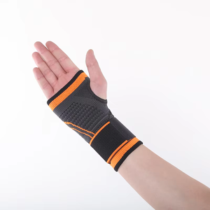 2026 Yeni Tasarım Nefes Alabilen Bilek Desteği, Karpal Tünel Sendromu ve Tendonit Ağrılarını Gidermek İçin Ayarlanabilir Atel ile - Product Image 4