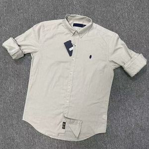 <span class=keywords><strong>Camicia</strong></span> in Lino Best-Seller <span class=keywords><strong>con</strong></span> Logo Cavallo Ricamato per Uomo e Donna, Ideale per Coppie. - Product Image 4