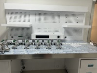 Banco de Pruebas de Instrumentos: Calibrador de Presión Eficiente, Comparador de Manómetros, Pruebas Modulares Optimizadas, Banco de Pruebas Eléctrico