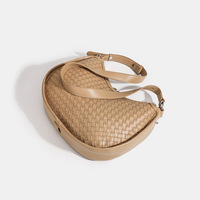 Sac à main tissé de niche, élégant, pour femme, à porter sous le bras, à l'épaule ou en bandoulière, avec fermeture éclair, en forme de croissant