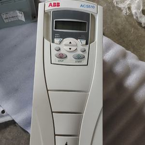 Contrôleur PLC de haute protection, inventaire courant, ACS510 01-180A-4+B055, emballage d'origine, variateur de vitesse AC pour système de pompage - Product Image 2