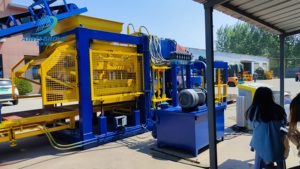 Aiwei <span class=keywords><strong>QT</strong></span> 8-15 hoàn toàn tự động thủy lực rỗng xi măng gạch Máy làm khối tạo thành máy để bán tại nhà máy Trung Quốc - Product Image 5