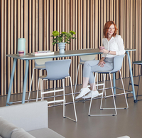Bureau d'entraînement mobile, table de travail scolaire roulante avec panneaux latéraux suspendus