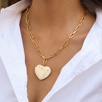 Collier J&D Vintage Automne Hiver en Acier Inoxydable avec Chaîne Plate Ovale et Pendentif Cœur Tournoyant Tortue Blanc Marron