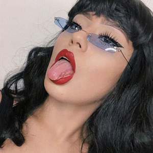 Gafas de Sol Retro al por Mayor para Hombre y Mujer, Montura Metálica, Color Rojo, Morado y Amarillo, Protección UV400, Sin Montura, Mini Rectangulares - Product Image 3