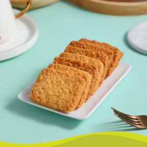 ขนมขบเคี้ยวขายส่ง บิสกิต 100 กรัม ขนมเพื่อสุขภาพ รสชาติแปลกใหม่ กรอบอร่อย รสกะทิหวาน บิสกิตแครกเกอร์ บรรจุ 30 ชิ้นต่อกล่อง - Product Image 1