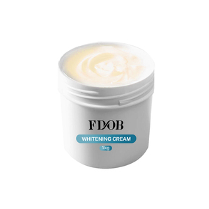 Crema Blanqueadora Potente con Vitamina C Semiacabada Premium al por Mayor, Aclara Rápidamente las Manchas, Ilumina la Piel, Loción Corporal - Product Image 6