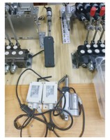 Ensemble de contrôleur d'accélérateur électronique sans fil, fourni par l'usine, pour grue mobile