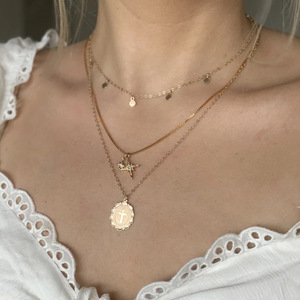 Collana Floreale Chic da Donna, Catena a Strati per Clavicola dal Design Unico, Accessorio Versatile per Ogni Giorno - Product Image 5