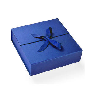 2022 Año Nuevo Navidad lujo logotipo personalizado pequeño embalaje doble puerta plegable caja de regalo de papel Kraft con inventario - Product Image 4