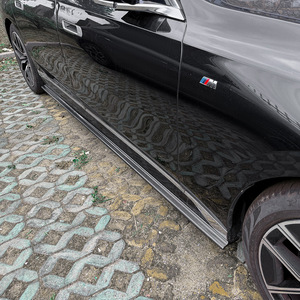 Amp-Z Side Skirts Piano Black Carbon Fiber Texture For Bmw 7 Series I7 G70 G73 M Sport 2023+ Polished Finish - Product Image 3