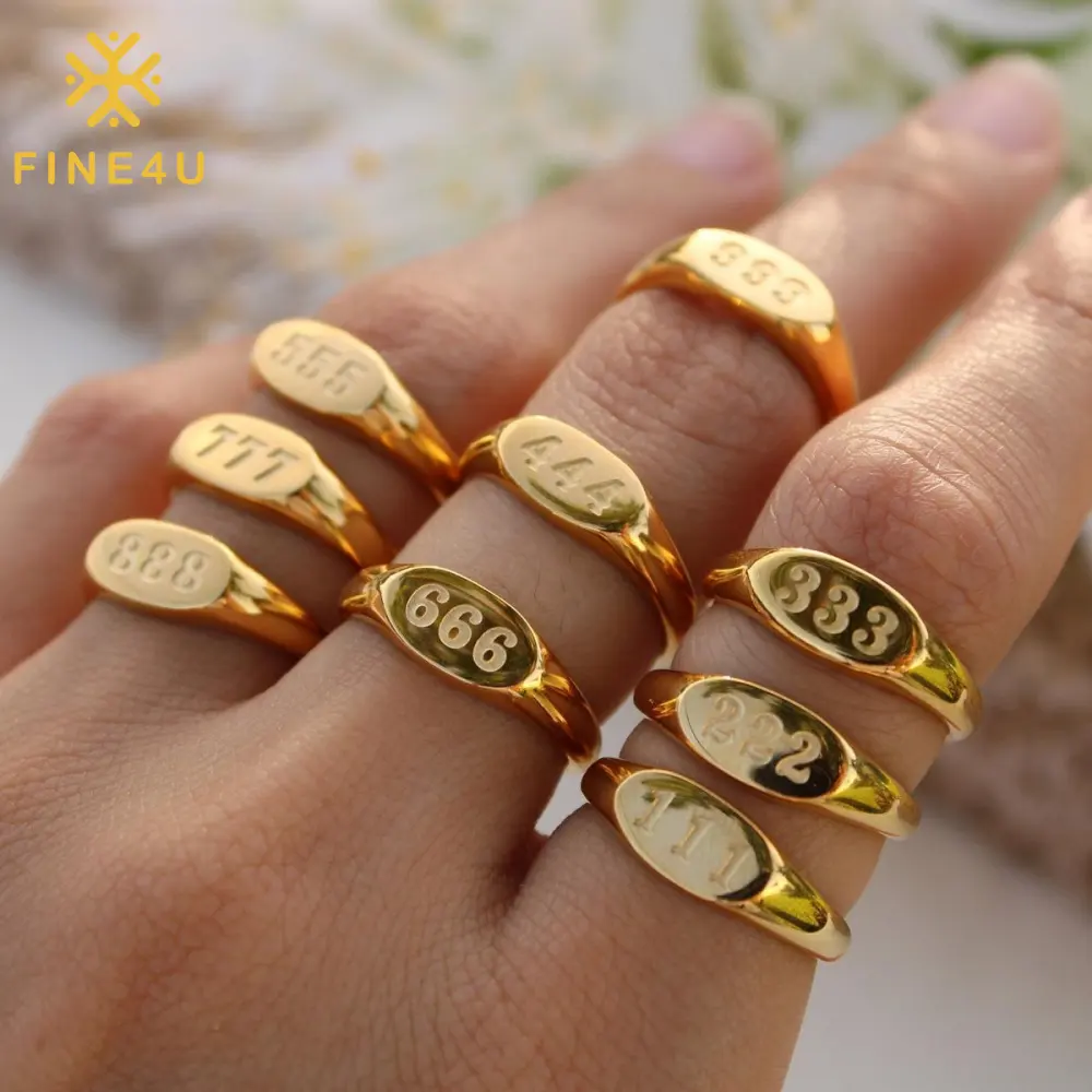 Non appannamento a prova di acqua gioielli in oro placcato in acciaio inossidabile Custom Signet Angel Number Ring per le donne