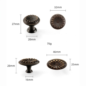 Poignée vintage à trou unique en laiton massif pour tiroir et porte de luxe classiques - Product Image 2