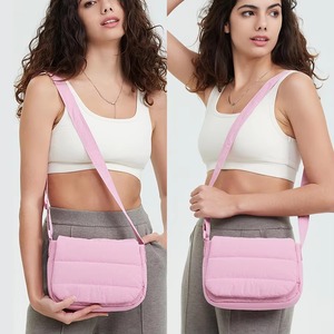Bolso Bandolera de Nailon Ligero, Diseño Acolchado, para Hombre y Mujer, Moderno y Pequeño - Product Image 2