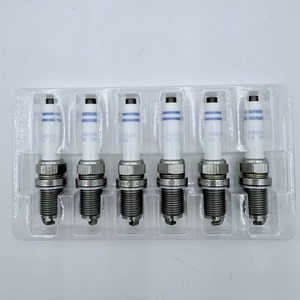 Nueva Bujía de Iridio 5557905L para Motor de GNC, Camiones Pesados, Autobuses y Maquinaria de Construcción - Product Image 1