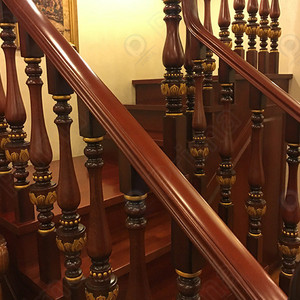 Prima <span class=keywords><strong>Merbau</strong></span> battistrada impermeabile in legno duro e montante per scale in stile tradizionale con pavimento a scala piena e di alta qualità - Product Image 2