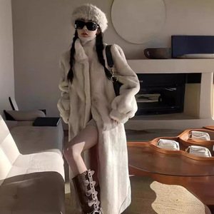 Prezzo di Fabbrica <span class=keywords><strong>Cappotto</strong></span> Caldo Invernale in <span class=keywords><strong>Visone</strong></span> Cross Pelliccia di Martora da <span class=keywords><strong>Donna</strong></span> Stile Lussuoso Fino ai Piedi Pelliccia Sintetica di <span class=keywords><strong>Visone</strong></span> Lunga - Product Image 4