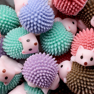 Figurines d'animaux de la vie sauvage personnalisées Dihua Décoration de gâteau Jouets d'animaux en PVC Figurines de jouets de hérisson d'animaux en PVC - Product Image 5