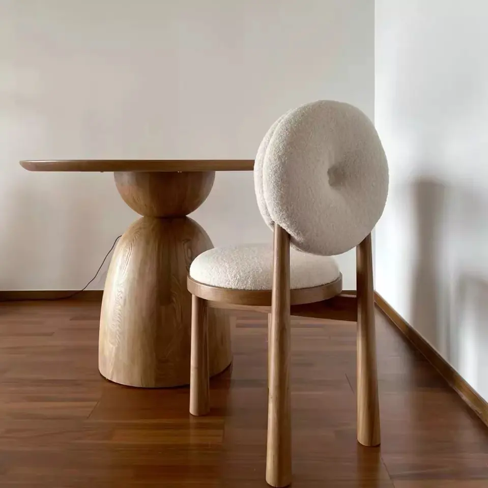 लोकप्रिय क्लासिक नॉर्डिक प्राकृतिक ठोस लकड़ी हे आकार प्रतीक्षा के लिए वापस कुर्सी भोजन विशबोन लकड़ी की कुर्सी भोजन कक्ष रेस्टोरेंट