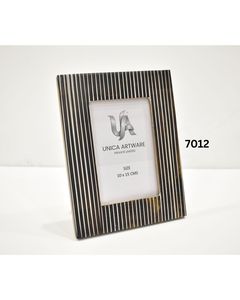 กรอบรูปเรซิ่น MDF ลายทางสีดำสุดหรู ทันสมัย สำหรับตกแต่งโต๊ะทำงานที่บ้านหรือสำนักงาน มีจำหน่ายแล้ว - Product Image 4